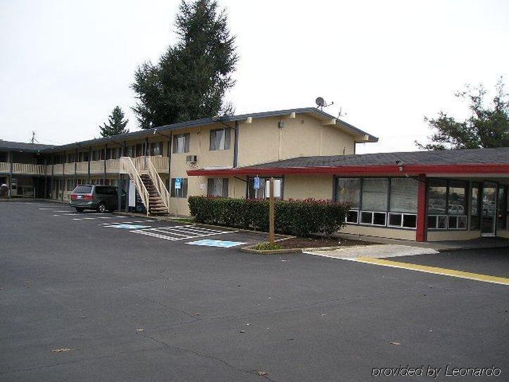 Rodeway Inn Albany Exterior photo