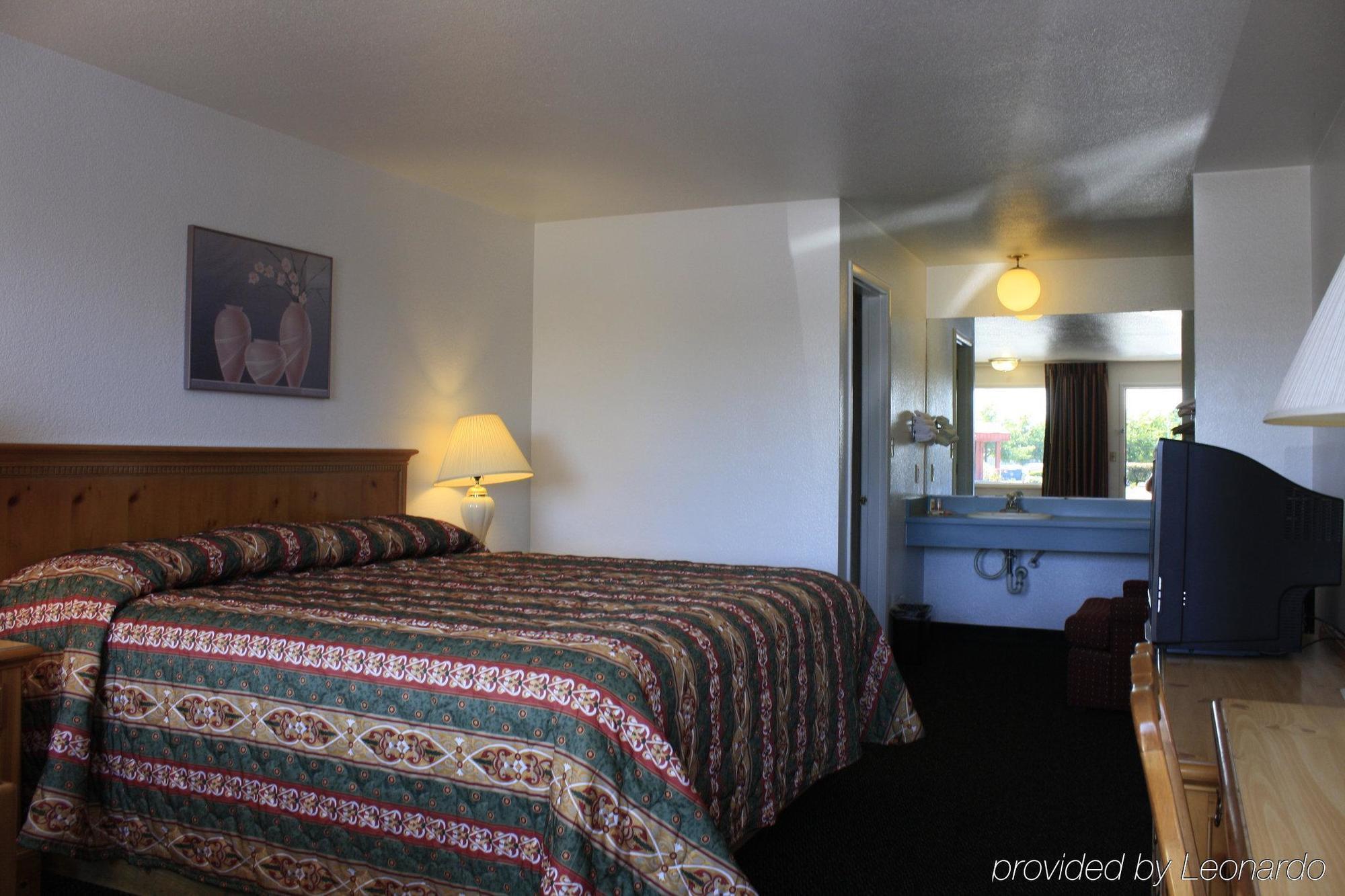 Rodeway Inn Albany Exterior photo