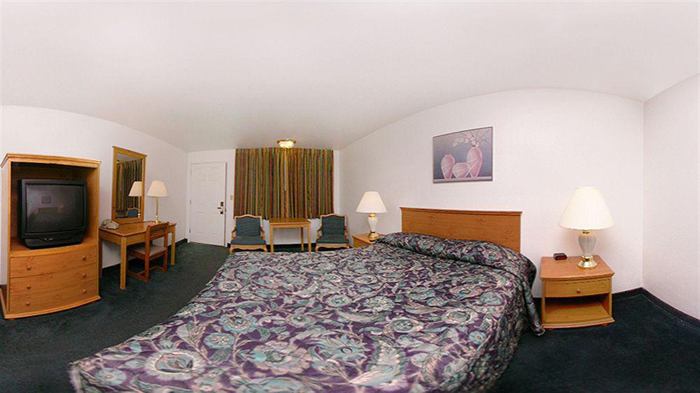 Rodeway Inn Albany Exterior photo